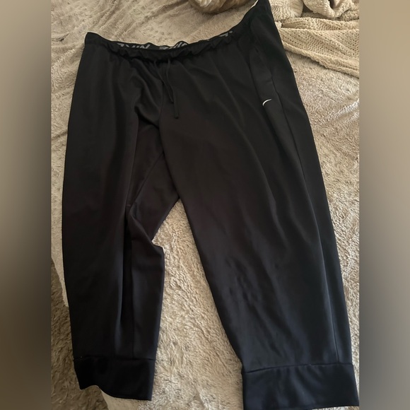 Nike Dri-Fit Cropped Joggers 3x - Picture 1 of 4